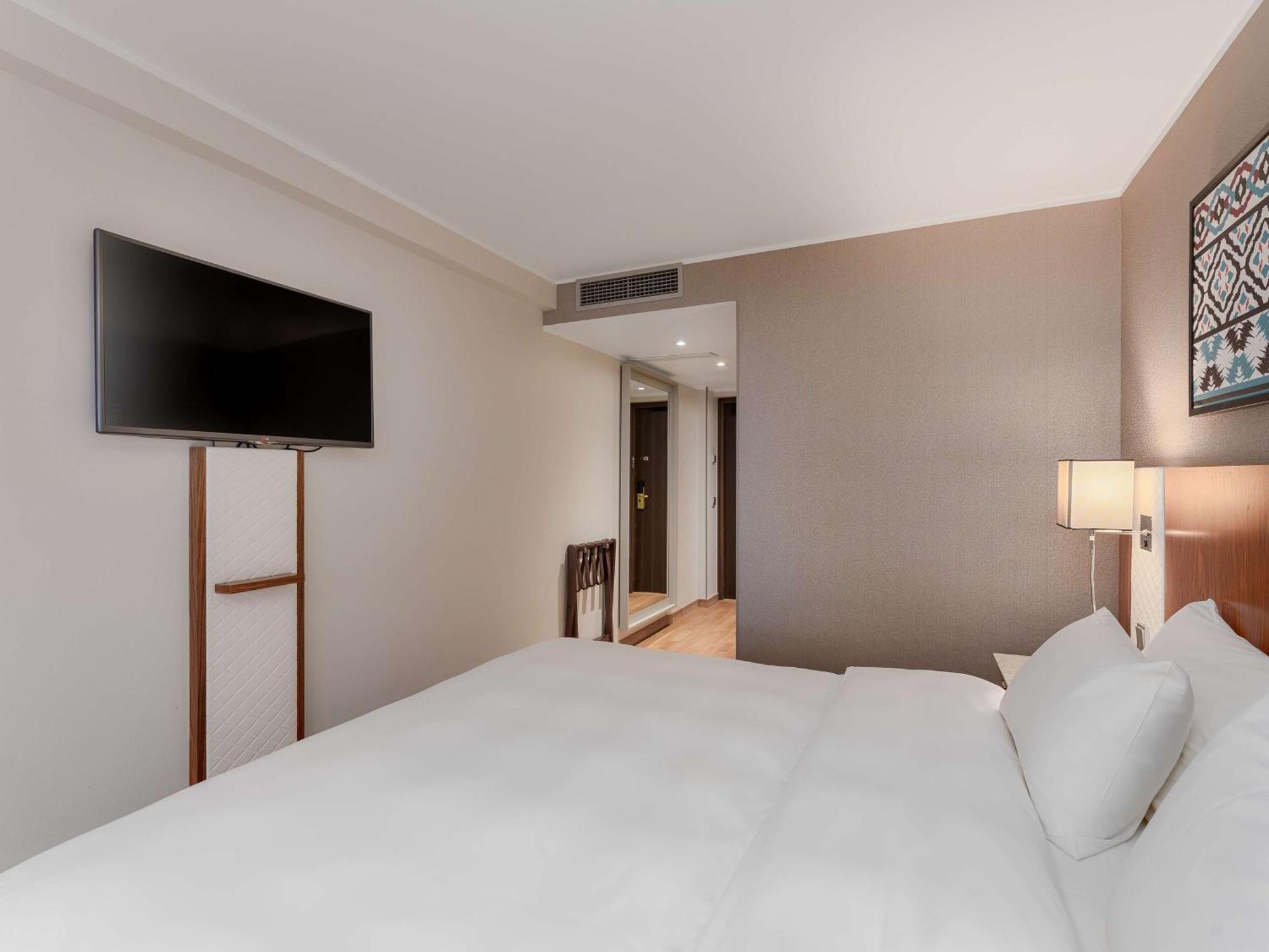 Radisson Blu Hotel Oluempia Talin Exterior foto