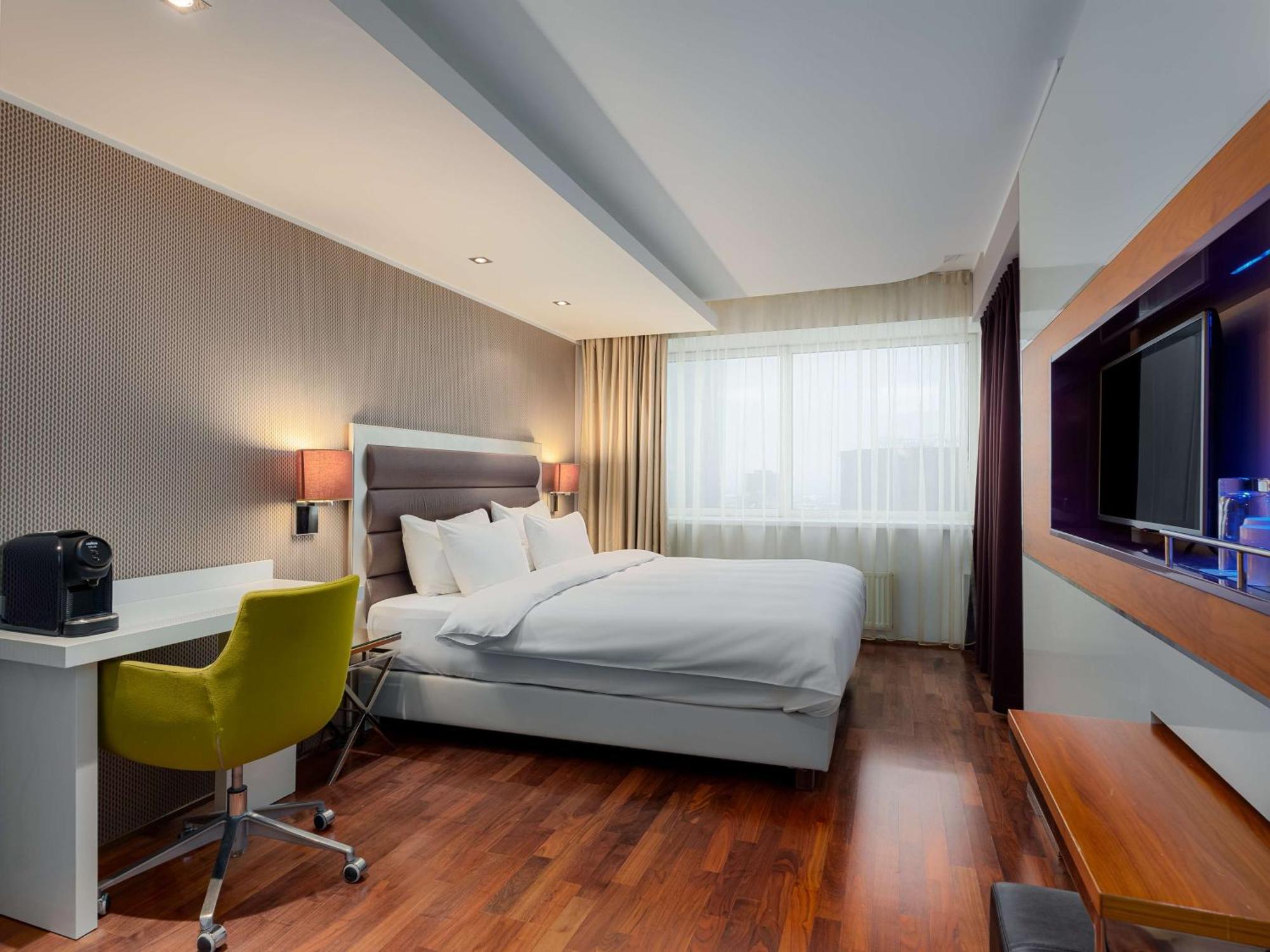 Radisson Blu Hotel Oluempia Talin Exterior foto