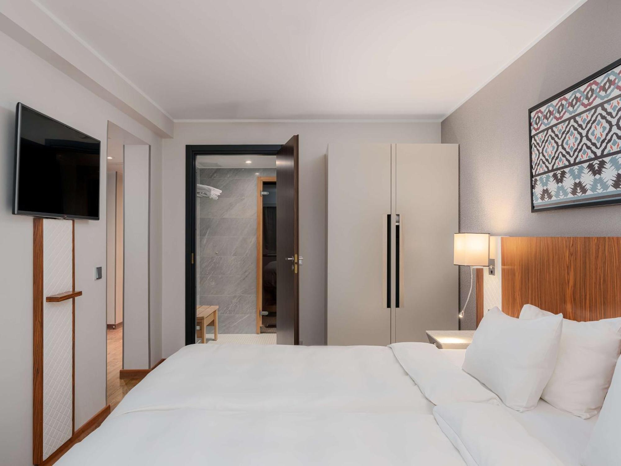 Radisson Blu Hotel Oluempia Talin Exterior foto